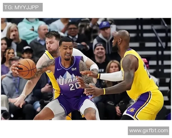 快船三人20+难救主，科林斯虽爆发仍难阻连败，替补差距悬殊致失利