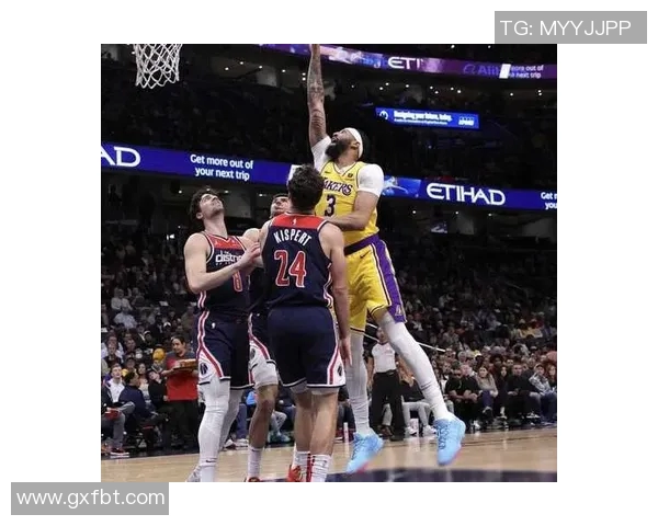 2008年季后赛掘金对决湖人回顾:经典对抗与传奇瞬间